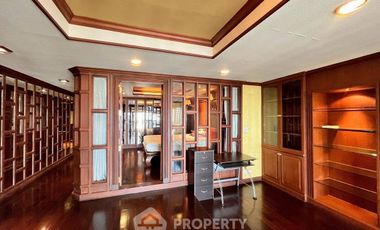 For rent 1 bed condo in Bang Rak, Bangkok