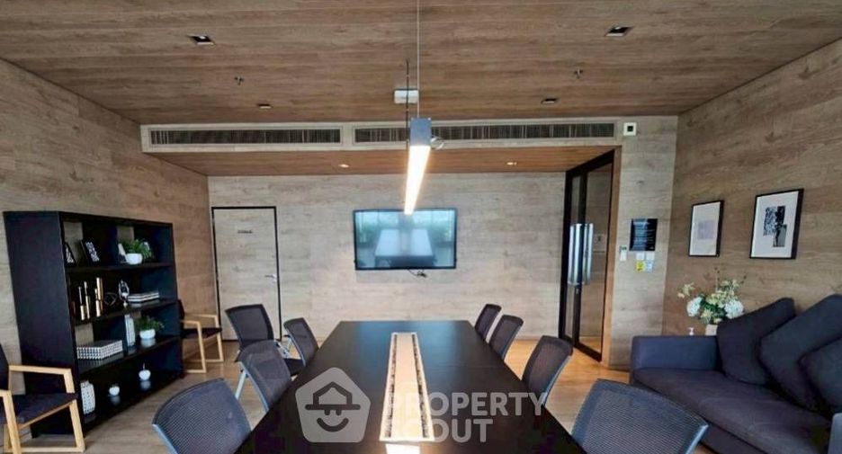 For rent 1 bed condo in Khlong Toei, Bangkok