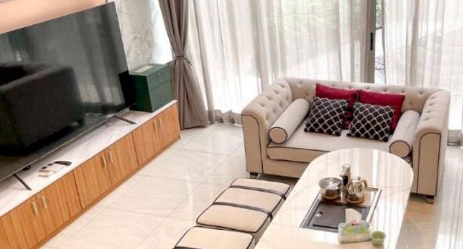 Haus zur Miete mit 5 Zimmer in Watthana, Bangkok