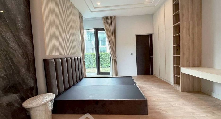 For rent 5 ベッドルーム house in Suan Luang, Bangkok