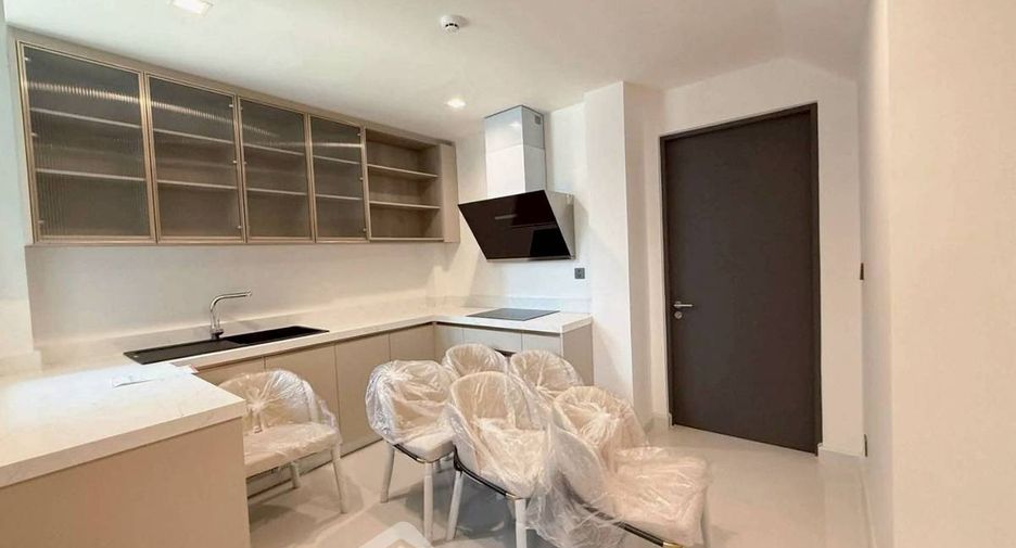 For rent 5 ベッドルーム house in Suan Luang, Bangkok