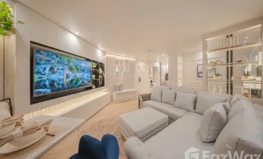 For rent 2 bedrooms condo in Yan Nawa, Bangkok