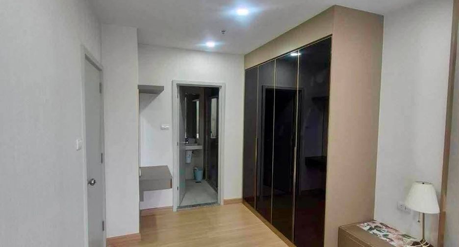 For rent 2 bedrooms condo in Bang Kapi, Bangkok