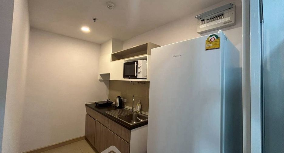 For rent 2 bedrooms condo in Bang Kapi, Bangkok