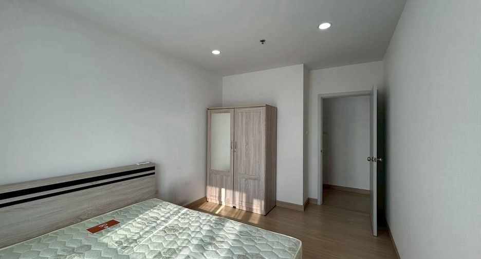 For rent 2 bedrooms condo in Bang Kapi, Bangkok