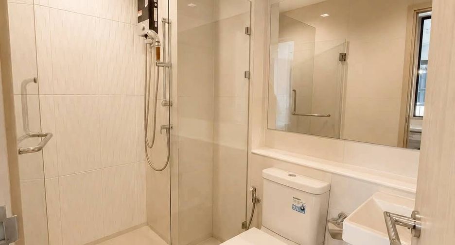 For rent 1 bed condo in Pathum Wan, Bangkok