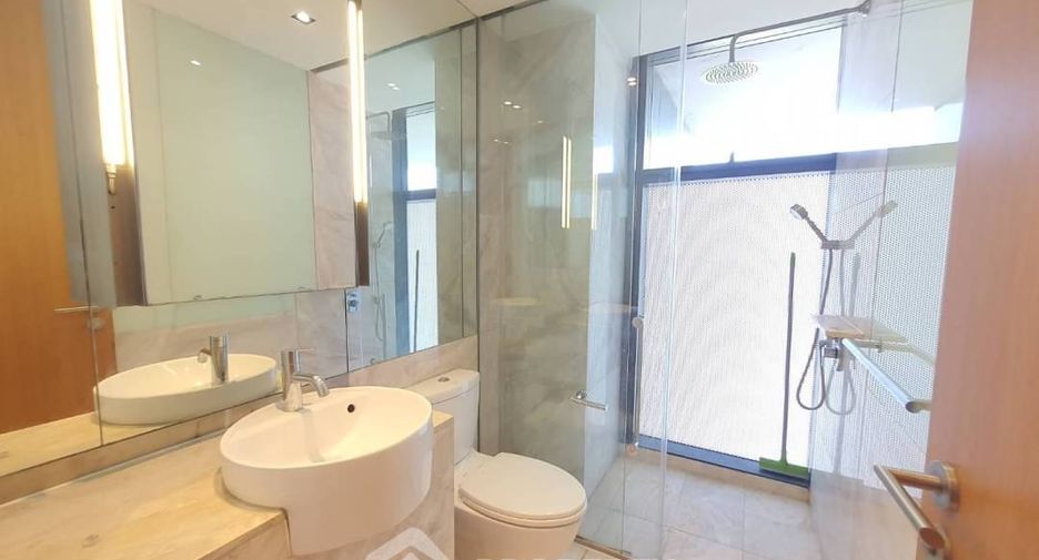 Condo en alquiler de 3 habitaciones en Sathon, Bangkok