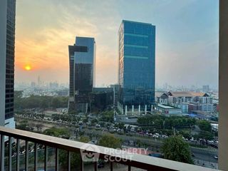 Condo en alquiler de 2 habitaciones en Huai Khwang, Bangkok