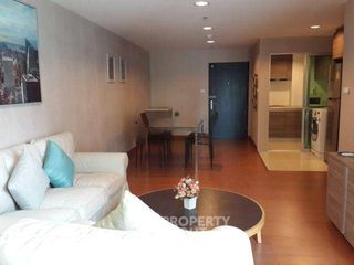 Condo en alquiler de 3 habitaciones en Huai Khwang, Bangkok