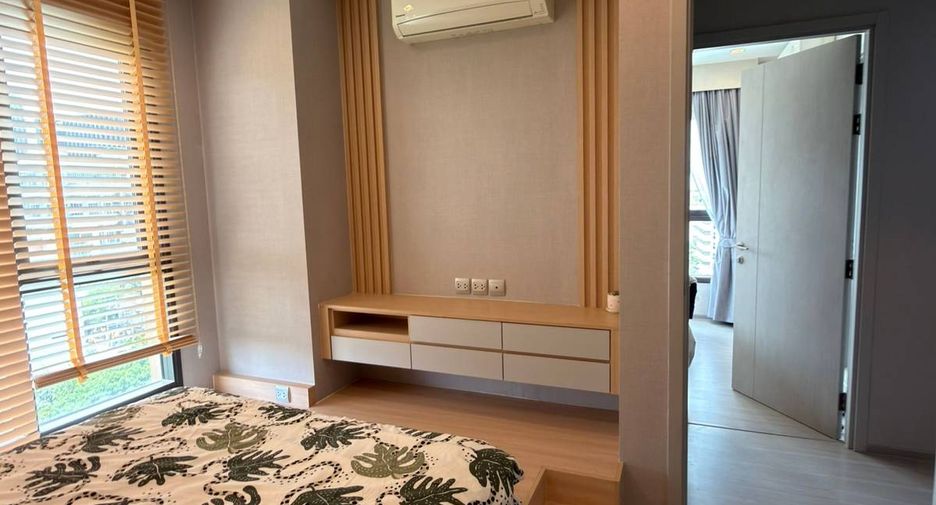 À louer 2 chambres condo à Phra Khanong, Bangkok