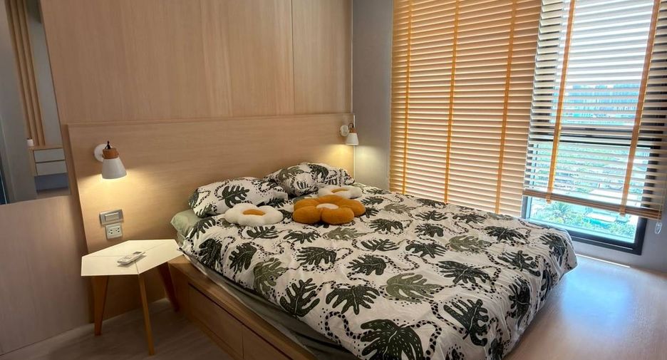 À louer 2 chambres condo à Phra Khanong, Bangkok