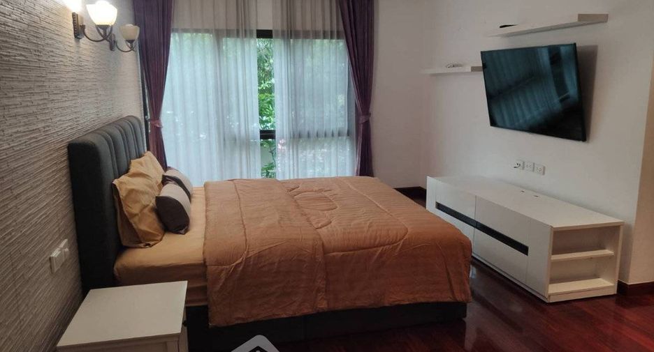 For rent 3 bedrooms condo in Watthana, Bangkok