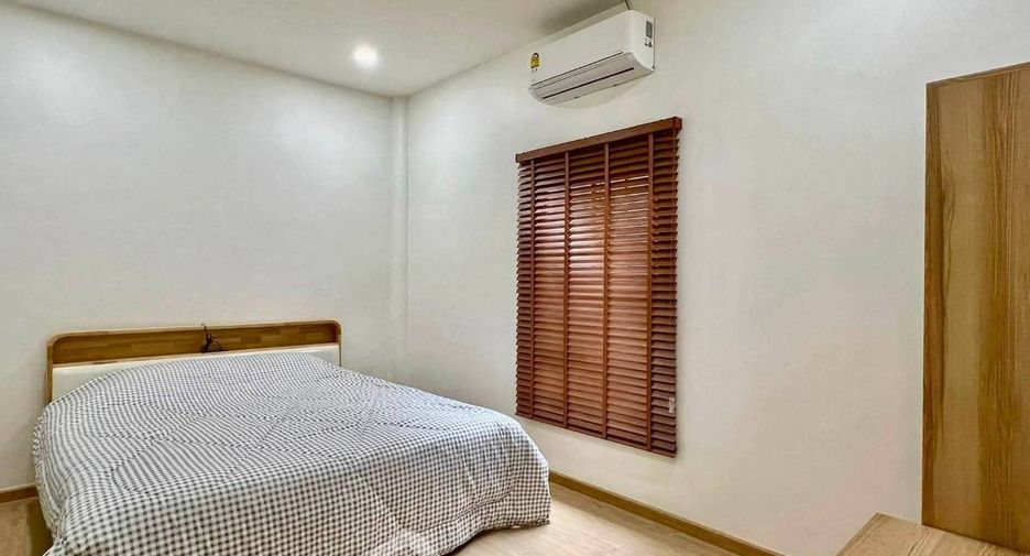 À louer 4 chambres maison à Bang Lamung, Chonburi