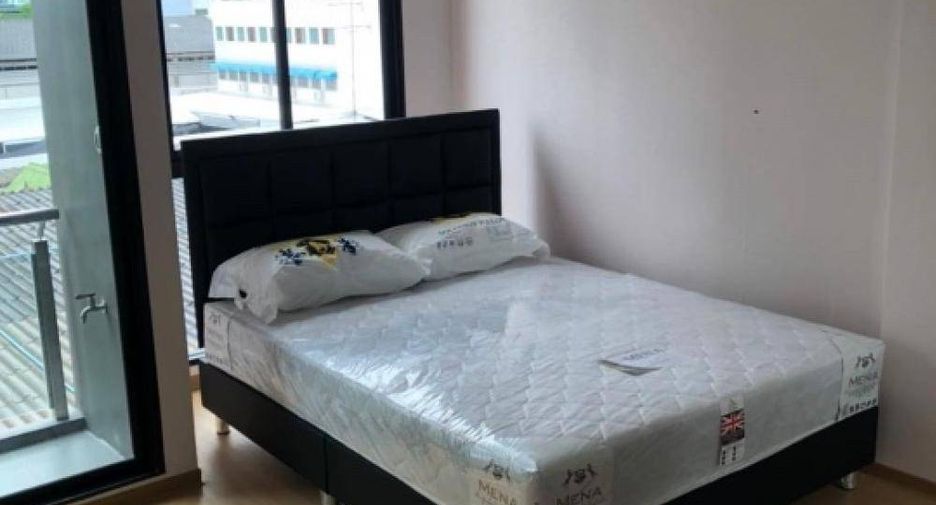For sale 1 Beds condo in Phasi Charoen, Bangkok
