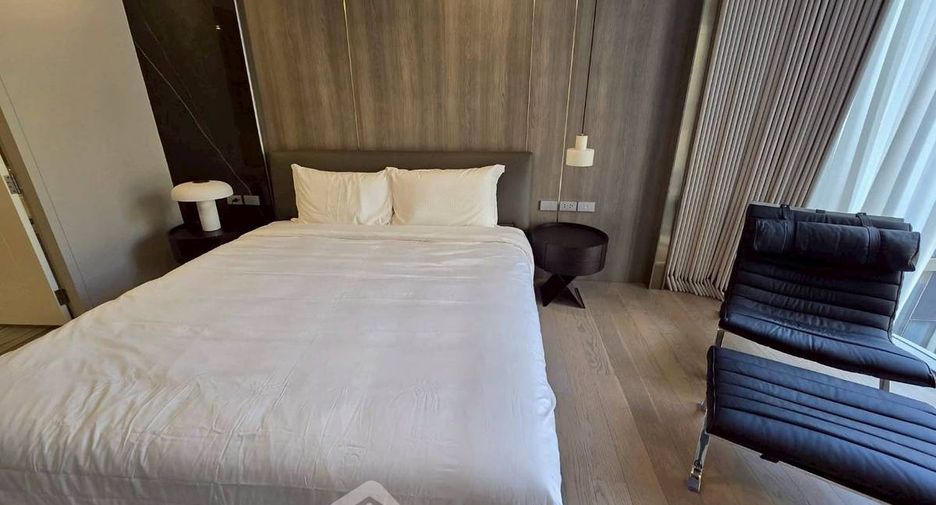 For rent 3 bedrooms condo in Watthana, Bangkok