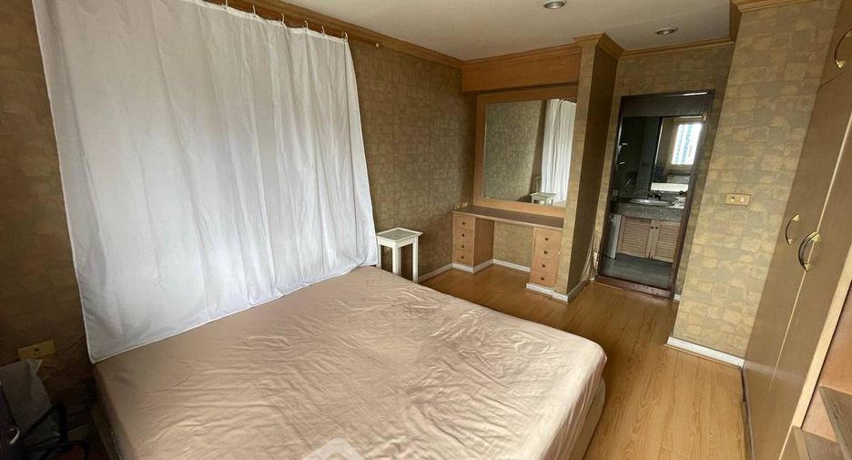 For sale 2 ベッドルーム condo in Khlong Toei, Bangkok