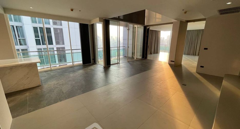 Condo en venta de 3 habitaciones en Watthana, Bangkok
