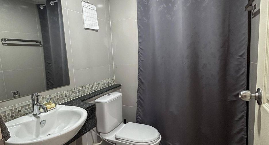 For sale 2 bedrooms condo in Khlong San, Bangkok