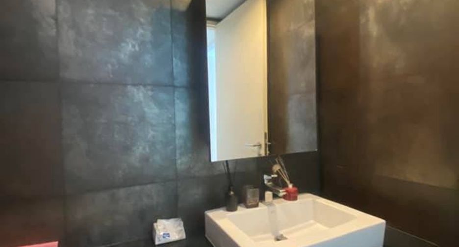 For rent and for sale 1 bed condo in Khlong Toei, Bangkok