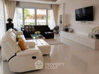 Casa en alquiler y en venta de 3 habitaciones en Bang Lamung, Chonburi