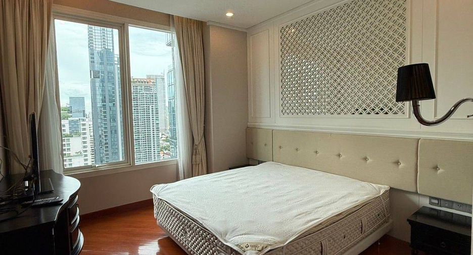 For sale 2 bedrooms condo in Sathon, Bangkok