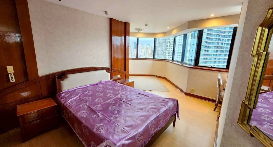 For sale 3 ベッドルーム condo in Khlong Toei, Bangkok
