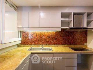 For sale 3 bedrooms condo in Yan Nawa, Bangkok