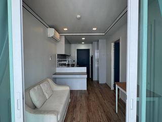 À louer 1 chambre condo à Yan Nawa, Bangkok