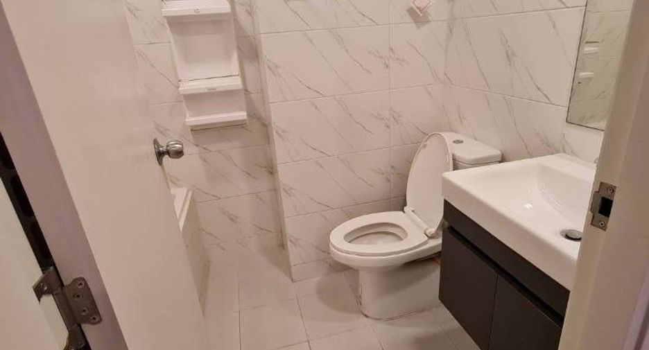 For sale 2 bedrooms condo in Wang Thonglang, Bangkok