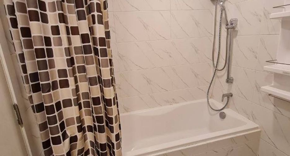 For sale 2 bedrooms condo in Wang Thonglang, Bangkok