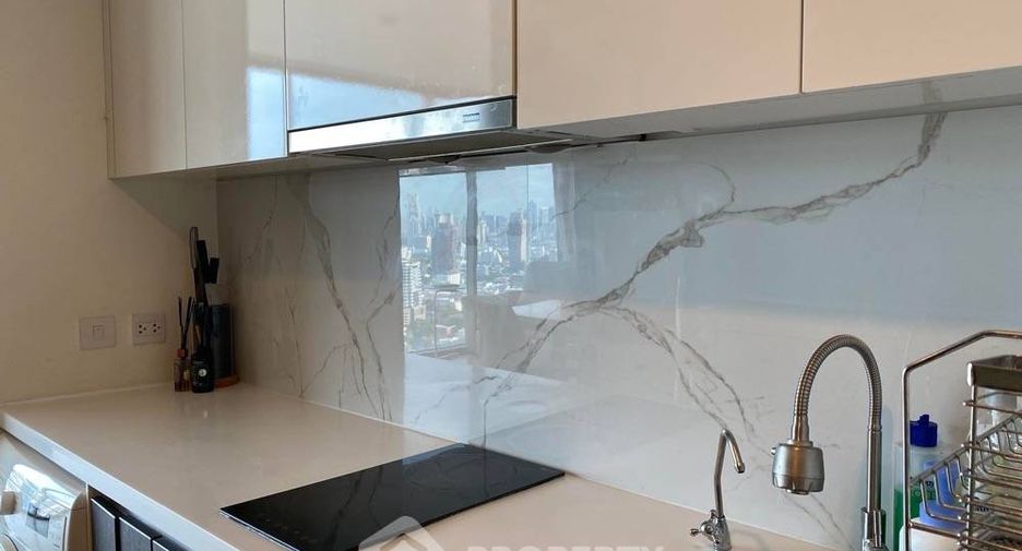 For sale 1 bed condo in Yan Nawa, Bangkok