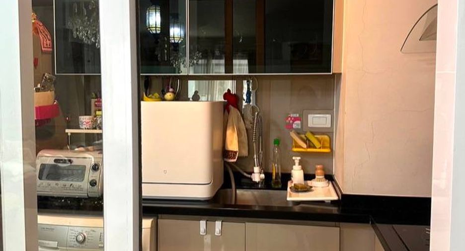 Condo en venta de 2 habitaciones en Khlong Toei, Bangkok