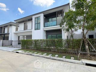 Casa en alquiler y en venta de 4 habitaciones en Khan Na Yao, Bangkok