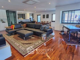 For sale 2 ベッドルーム condo in Pathum Wan, Bangkok