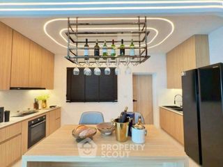 Casa en venta de 5 habitaciones en Bang Lamung, Chonburi