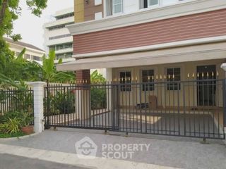 For sale 3 bedrooms townhouse in Bang Na, Bangkok