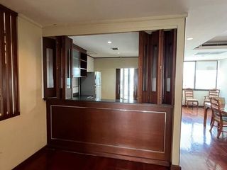 Condo en venta de 4 habitaciones en Yan Nawa, Bangkok
