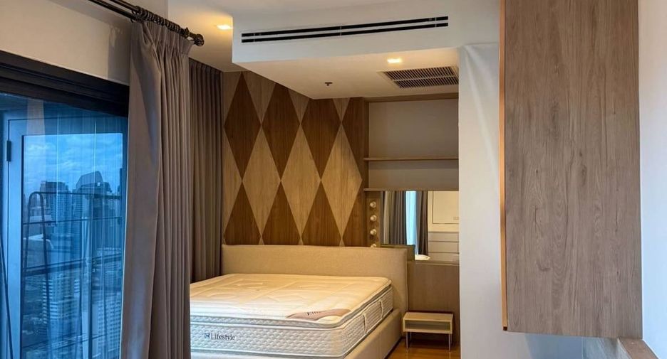 À louer et à vendre 3 chambres condo à Watthana, Bangkok
