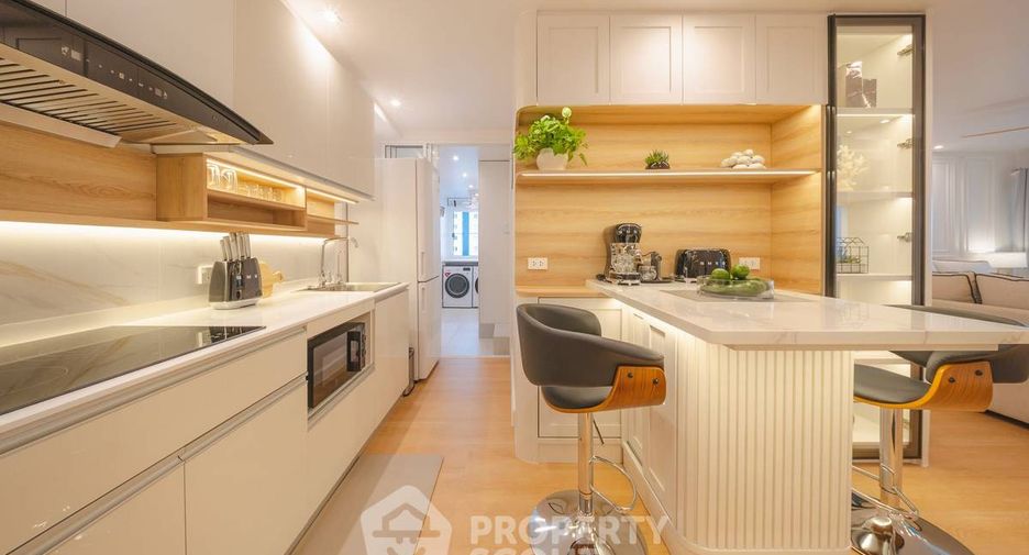 Condo en venta de 2 habitaciones en Yan Nawa, Bangkok