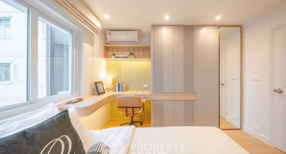 Condo en venta de 2 habitaciones en Yan Nawa, Bangkok