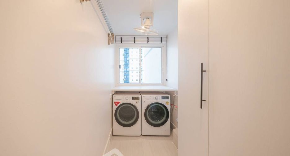 Condo en venta de 2 habitaciones en Yan Nawa, Bangkok