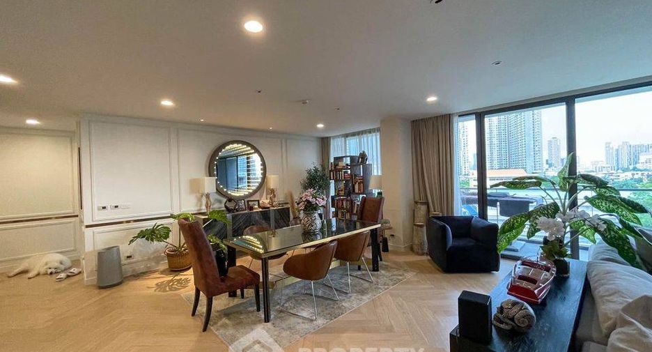 Condo en venta de 3 habitaciones en Suan Luang, Bangkok