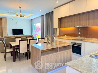 For rent そして for sale 3 ベッドルーム villa in Bang Lamung, Chonburi