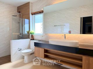 For rent そして for sale 3 ベッドルーム villa in Bang Lamung, Chonburi