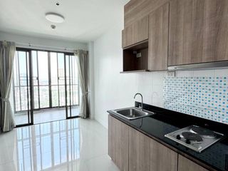 出售 1 卧室 公寓 在 Khlong San, 曼谷