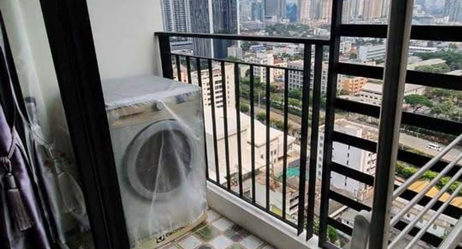 For sale 1 bed condo in Sathon, Bangkok