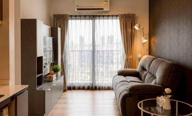 Condo en alquiler de 2 habitaciones en Bang Kho Laem, Bangkok