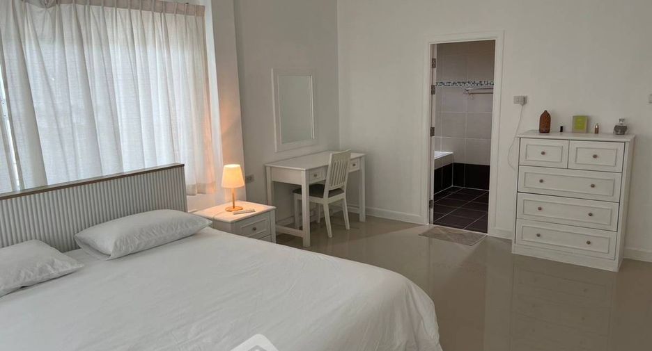 Villa zur Miete und zum Kauf mit 3 Zimmer in Bang Lamung, Chonburi