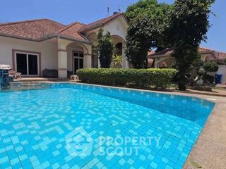 For sale 3 bedrooms villa in Bang Lamung, Chonburi