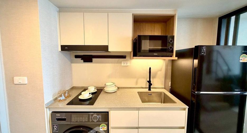 For rent 1 bed condo in Khlong Toei, Bangkok
